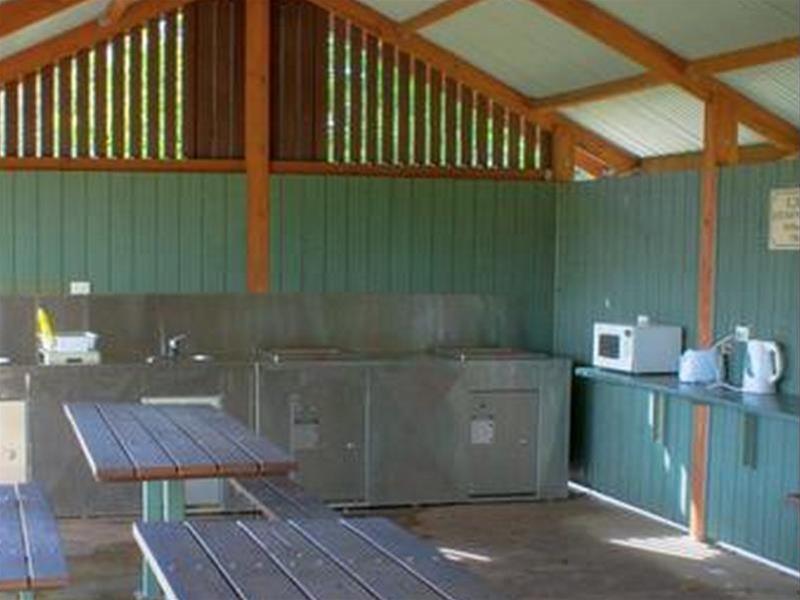 Lakes And Craters Holiday Park Camperdown Exterior photo