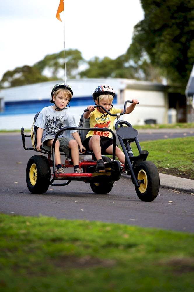 Lakes And Craters Holiday Park Camperdown Exterior photo